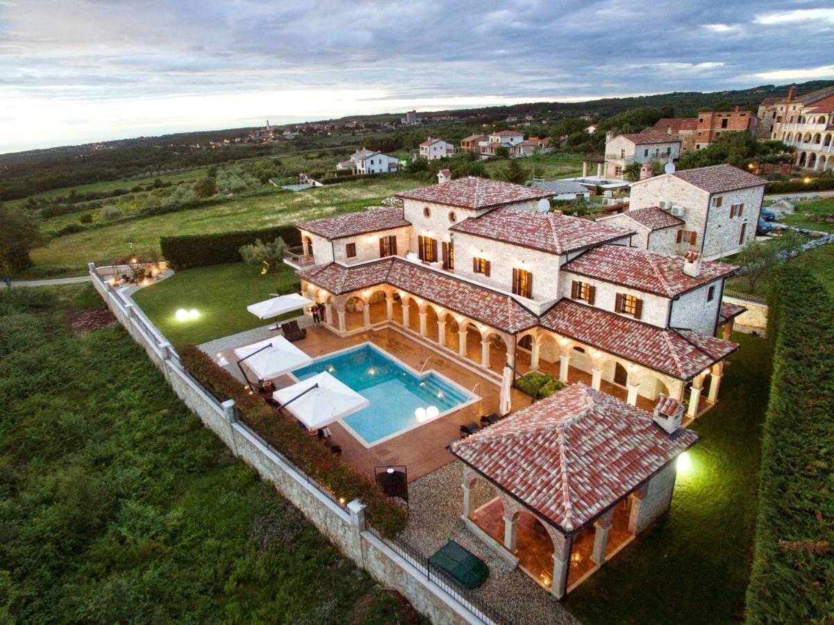 Villa Carolus-Luxurious Istrian Villa Barat  Zewnętrze zdjęcie