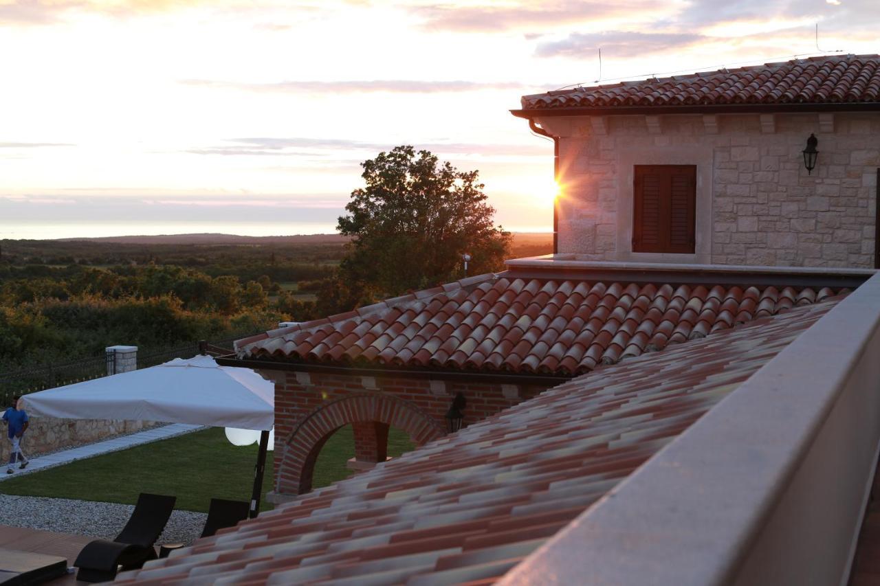 Villa Carolus-Luxurious Istrian Villa Barat  Zewnętrze zdjęcie