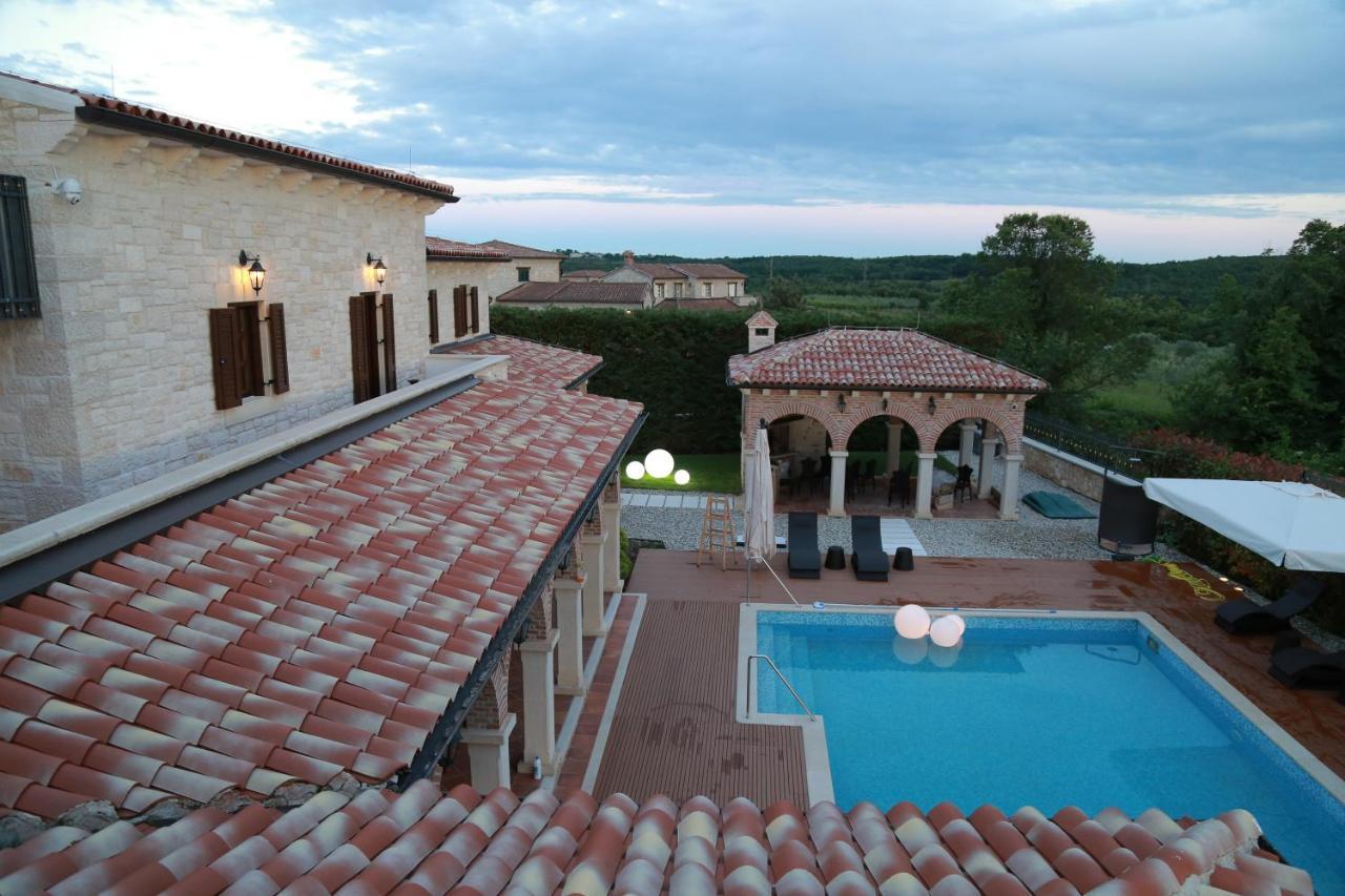 Villa Carolus-Luxurious Istrian Villa Barat  Zewnętrze zdjęcie