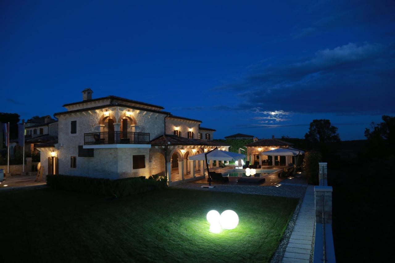 Villa Carolus-Luxurious Istrian Villa Barat  Zewnętrze zdjęcie