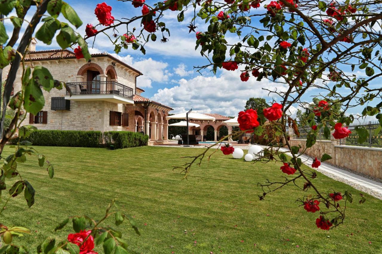Villa Carolus-Luxurious Istrian Villa Barat  Zewnętrze zdjęcie
