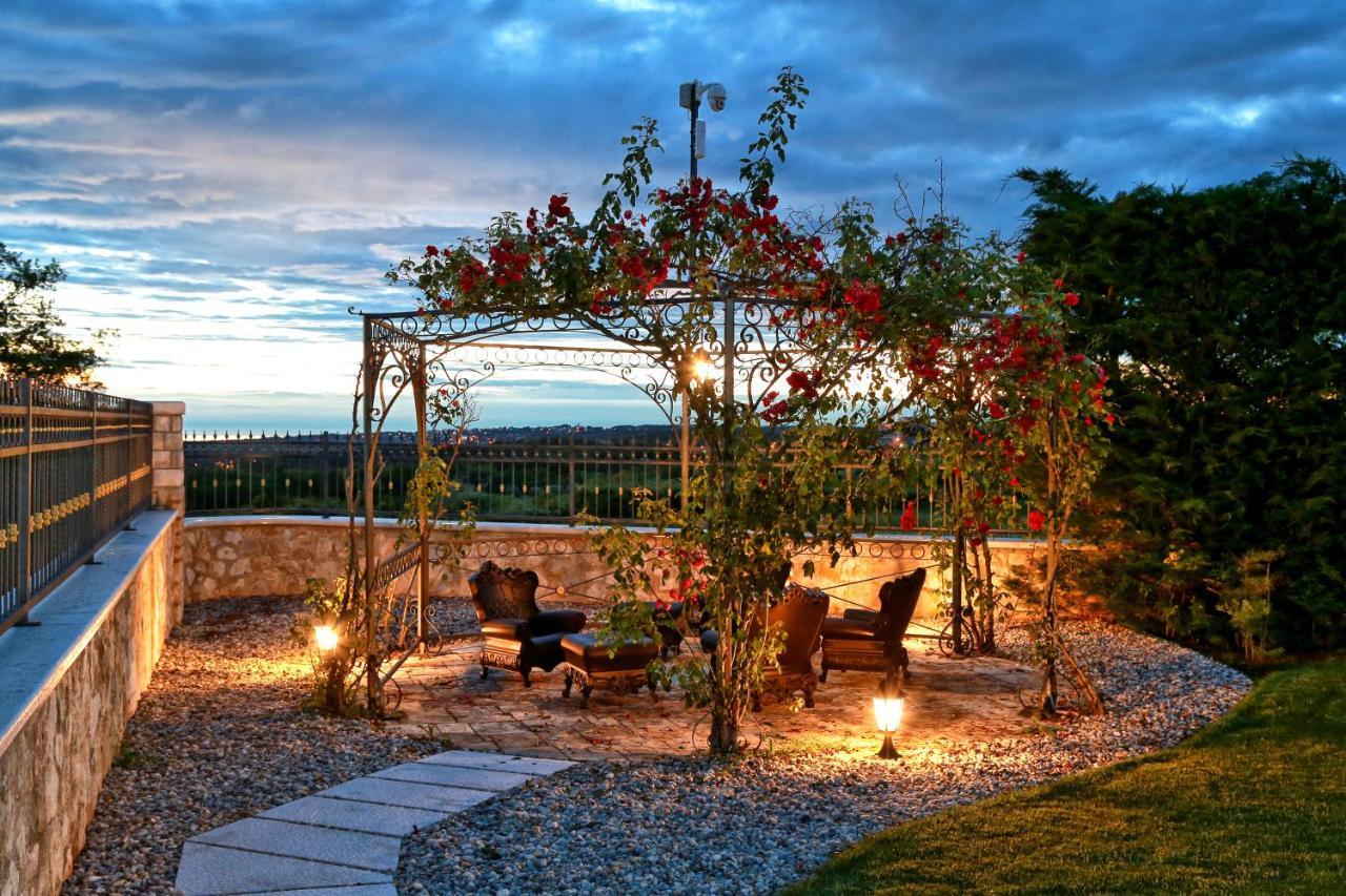 Villa Carolus-Luxurious Istrian Villa Barat  Zewnętrze zdjęcie