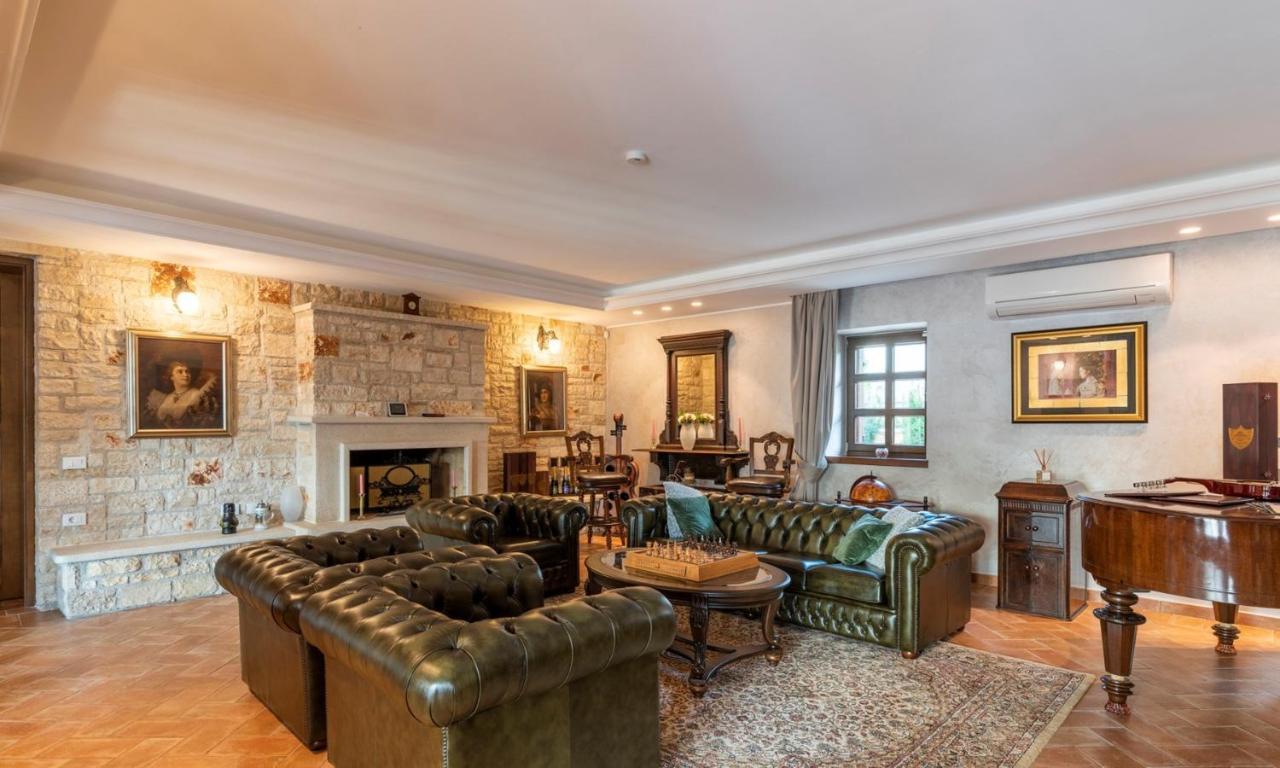 Villa Carolus-Luxurious Istrian Villa Barat  Zewnętrze zdjęcie
